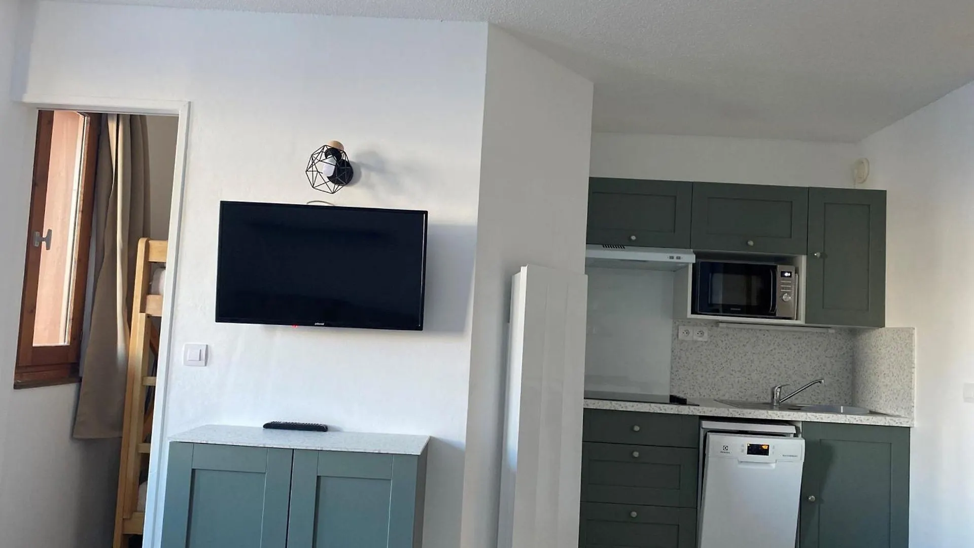 Appart Renove Coeur Station, Skis Aux Pieds, Parking, Animaux Admis - Fr-1-513-98 Courchevel Apartment